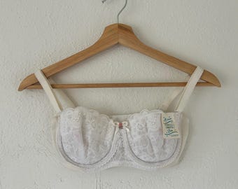 Reggiseno vintage anni '70 Marianne by Spirite in pizzo bianco, convertibile e senza spalline, taglia donna 30/32 A/B.