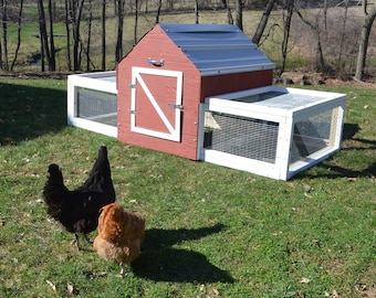 Amish Made Chicken Coop / Chicken Tractor 6 - 7 birds