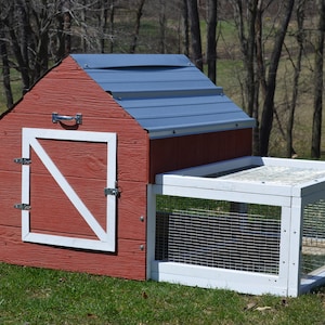 Amish Made Chicken Coop / Chicken Tractor for 4-5 birds