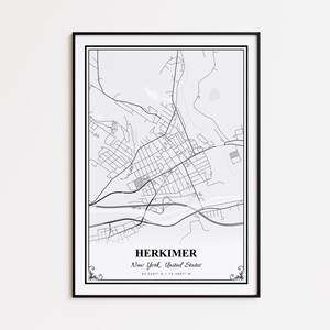Könnte beinhalten: Gerahmter Schwarz-Weiß-Kartendruck von Herkimer, New York, USA. Die Karte zeigt detaillierte Straßenlayouts, Straßen und geografische Merkmale. Der Name der Stadt und die Koordinaten werden unten angezeigt.