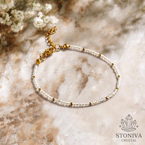 Armband med månstenspärlor, elegant minimalistiskt månstensarmband, 2 mm delikata boho stapelbara smycken, helande juni-födelsestensgåva B46