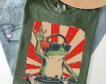 Comfort Colors DJ Frog Graphic T-Shirt, Retro Music Tee