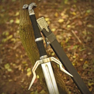 Hand-Forged Fantasy Greatsword | Patterned Steel Blade & Dragon Crest Plaque sword | Decorative Wall Sword — Collectible sword Gift for Him