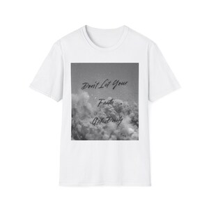 Treue Erinnerung Unisex T-Shirt - Inspirierendes christliches T-Shirt, religiöses Geschenk, christliche Kleidung, Bibelzitat-Shirt, spirituelle Kleidung