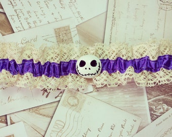 Halloween wedding garter, Purple garter, Gothic wedding, Skull garter, Skeleton garter, , Wedding garter, Gothic bride, Alternative bride