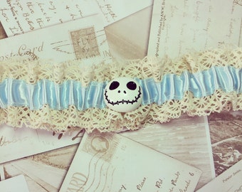 Jack Skull bruiloft jarretels, blauw satijn, gotisch kant