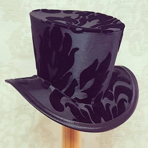DIY Mini Top Hat: Black Brocade Steampunk Cosplay Hat