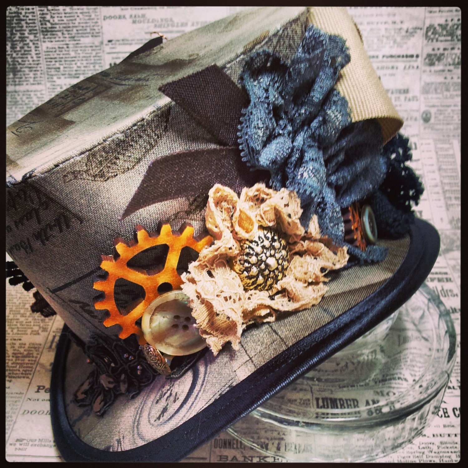 Innocent World Steampunk Lolita Lace Trim Hat Steampunk Mini Top Hat, Gothic Lolita Headband Tiny Topper  main image 2