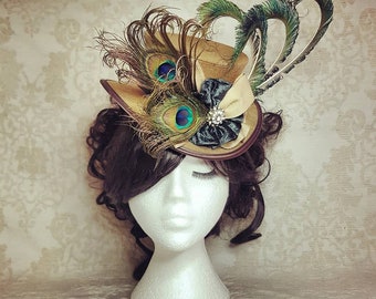 Victorian percher hat, midi top hat with turquoise velvet and peacock feathers. Steampunk cosplay, Steampunk top hat, Renaissance  costume