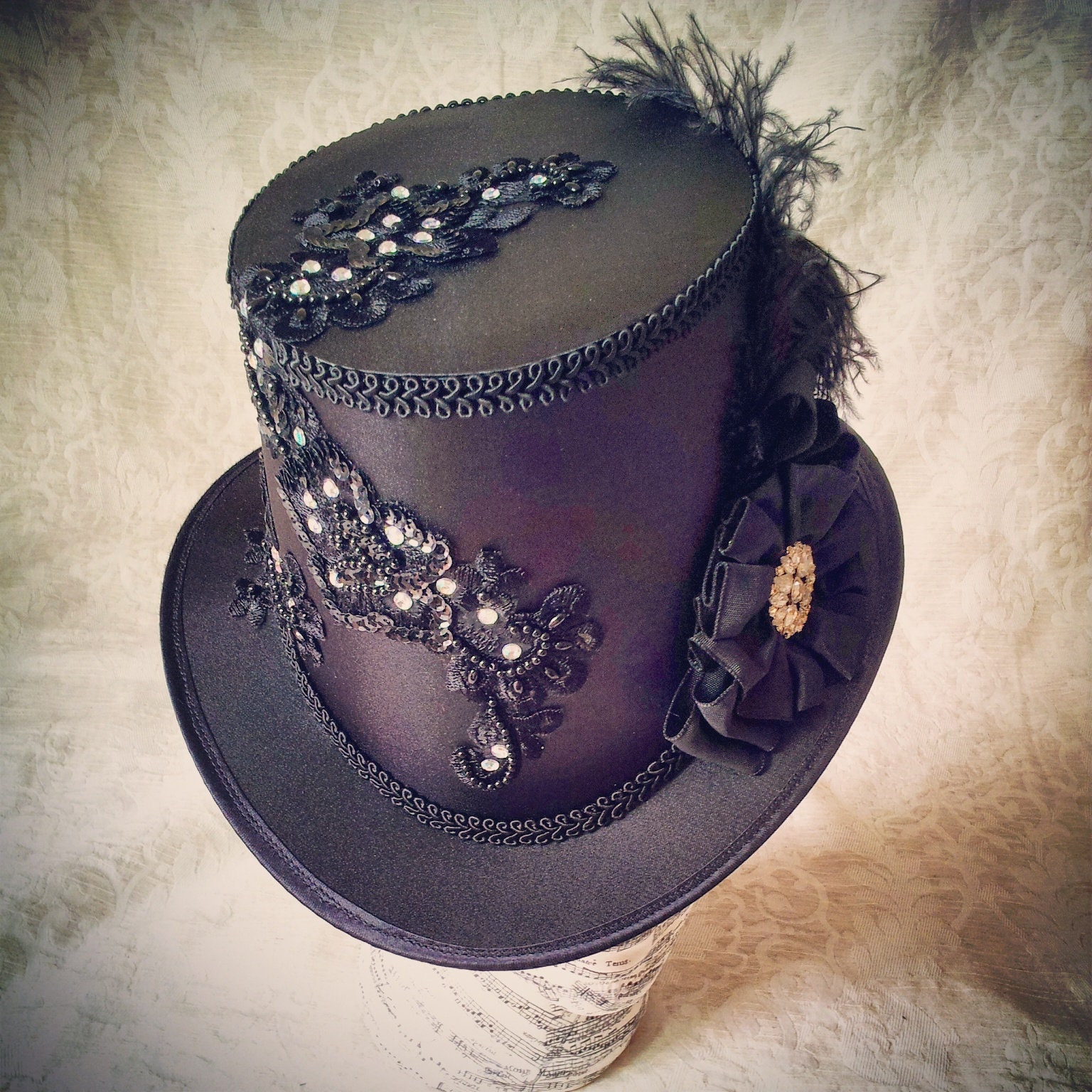 Black Satin Top Hat, Burlesque Cabaret Showgirl Hat  display picture 2