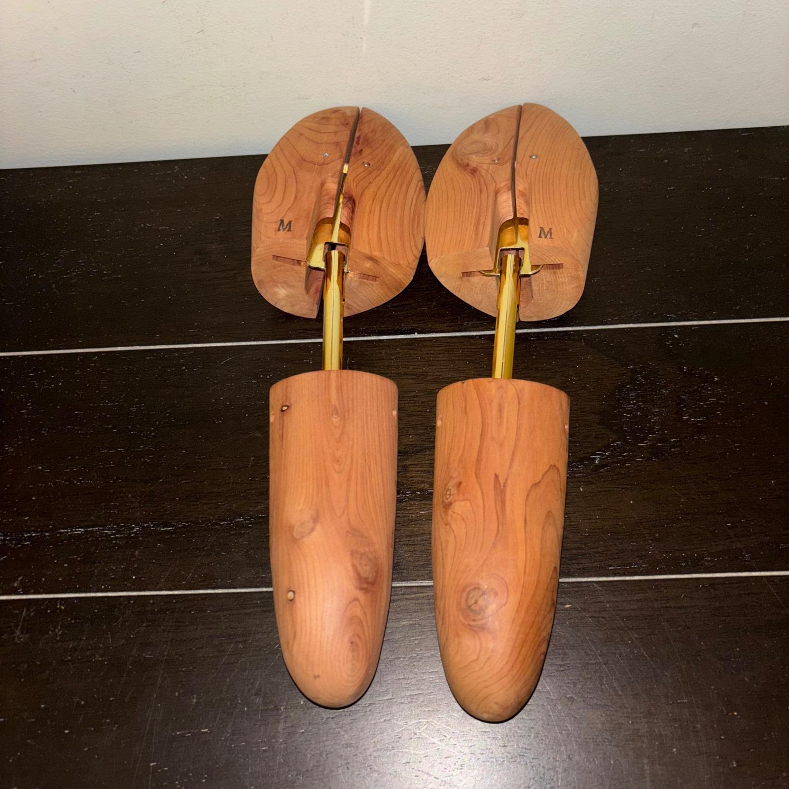 Salvatory Ferragamo Dean Men\'s Size 9B  With Shoe Tree Salvatore Ferragamo | Cedar Wood Shoe Trees | Size Medium M  main image 2