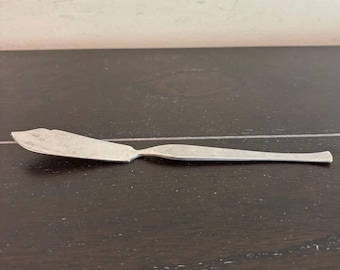 Esparcidor de mantequilla Maribo SRI de acero inoxidable, fabricado en Corea, con diseño de espiga. Cubiertos de 6,75 pulgadas.