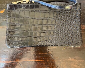 Leather Black Pouch (crocodile print)