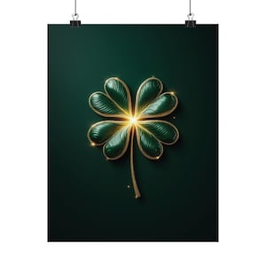 Lucky Clover Art Print, Botanical Wall Decor, St. Patrick&#39;s Day Gift, Green Home Decor, Nature-Inspired Artwork, Modern Digital Print