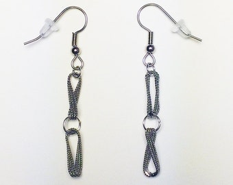 Recycled chain loops earrings
