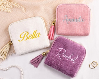 Embroidered Travel Jewelry Case, Personalized Jewelry Organizer for Women, Zip Pouch With Name, Bridesmaid Gifts