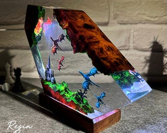 Lampada in resina Dragon Castle – Luce notturna a LED fantasy con draghi volanti – Regalo D&D unico, decorazione da scrivania per gamer, lampada artistica mitologica fatta a mano