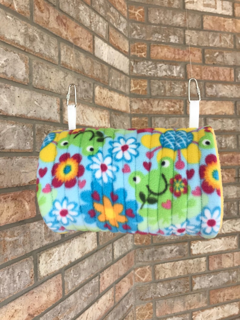 Parrotlets or Green Cheeks and Regular Conures. Lovebirds Quilted Fleece Hideaway for Any Smaller Birds Cozy Bird Tunnels