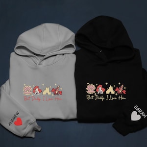 Pode incluir: Uma placa de madeira r&uacute;stica com o texto "Welcome to our home" em estilo manuscrito. A placa apresenta um acabamento desgastado e um design simples e convidativo, ideal para uma varanda ou entrada.