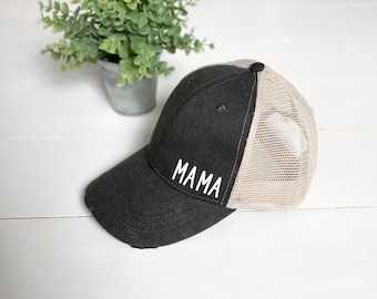 Distressed Black and Tan Mama Trucker Hat / cappello regolabile / mamma vita / cappello mamma / mommin / regali per lei / simpatico cappello mamma / regalo mamma