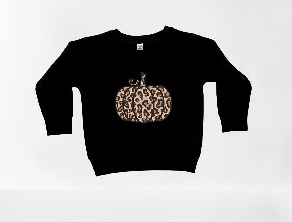 Discover Mommy + Me Leopard Pumpkin Sweatshirts in Black | matching| mama and mini | fall | cute fall shirts | family | pumpkin patch | fleece
