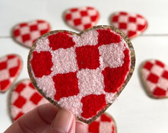 Red + Light Pink Checkered Chenille Heart Iron On Patch (6cm) with gold glitter trim | Valentine's Day | love | xoxo | fuzzy patch