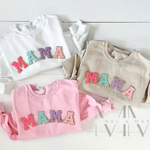 Multicolor adulto mamá Chenille cosido en carta parche Crewneck sudadera / brillo / vida de mamá / Día de la Madre / mamá / linda camisa de mamá