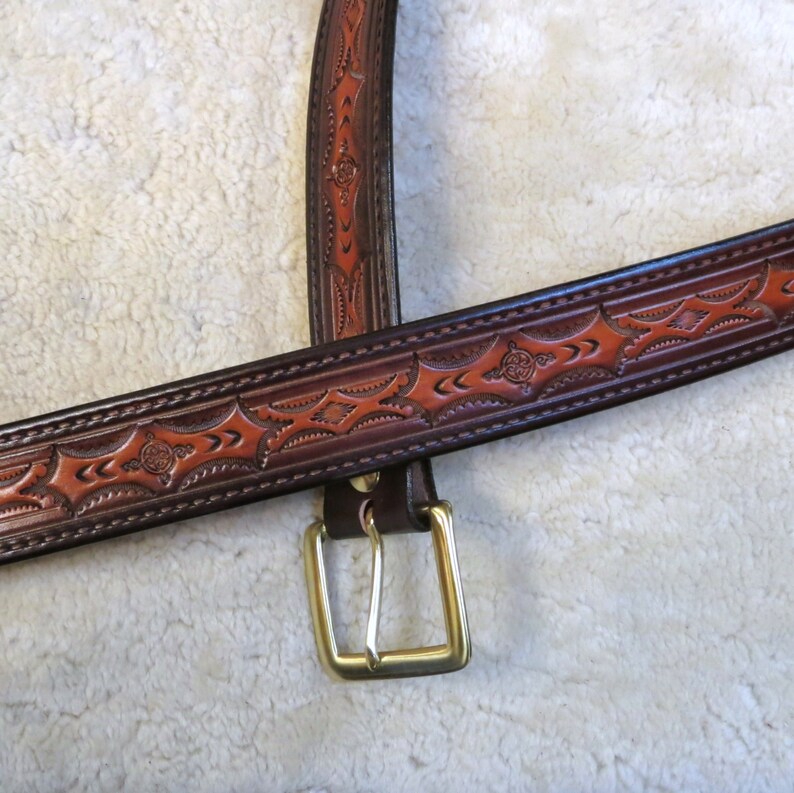 Hand-tooled Leather Belt in Your color choice B23013 FREE shipping inside USA imagem 1