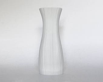 モダニスト磁器の白い「プリセ」花瓶 - M. フライヤー、ローゼンタール