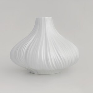 Jarrón de cebolla y ajo &#39;Plissée&#39; de porcelana blanca - M. Freyer para Rosenthal años 70
