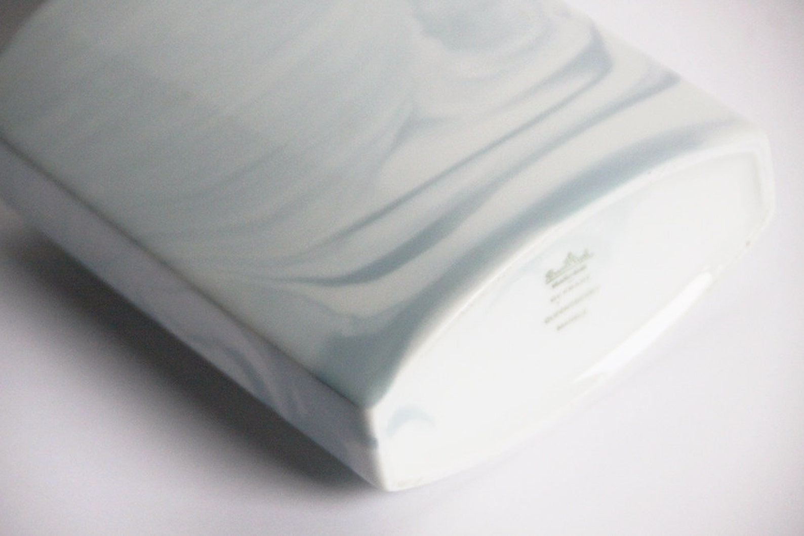 Vintage Porcelain White Queensberry Marble Vase Rosenthal Etsy