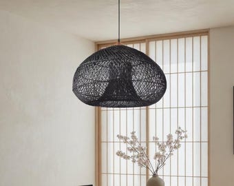 Lampada a sospensione in rattan nero / Lampada da soffitto a cupola intrecciata Japandi, grande lampadario boho