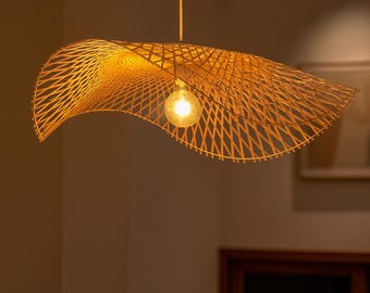 Handwoven Rattan Wave Pendant Light – Boho Japandi Ceiling Lamp