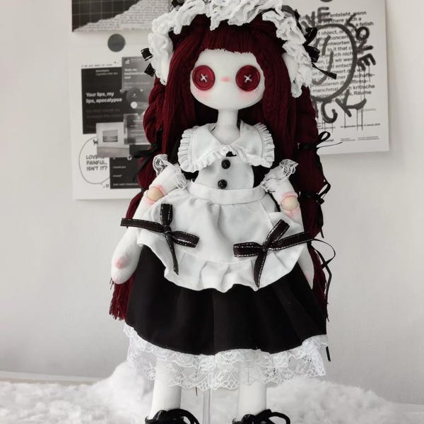 Handgemaakte waldorfpop – babypop van biologisch katoen met knoopogen