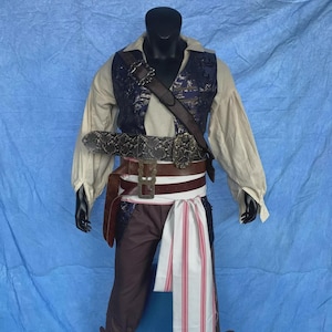 Handmade Pirate Captain Costume – Movie‑Style Replica Jacket & Accessories – Full Cosplay Outfit
