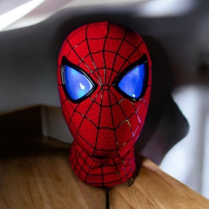 Movie‑Inspired Superhero Face Shell Mask | Cosplay Prop Replica with Magnetic Lenses
