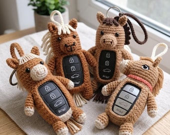 Funda para llavero de caballo de ganchillo hecha a mano, bonita funda para llaves de animal amigurumi, pequeño regalo de Navidad para amantes de los caballos y mujeres, bonita funda para llaves