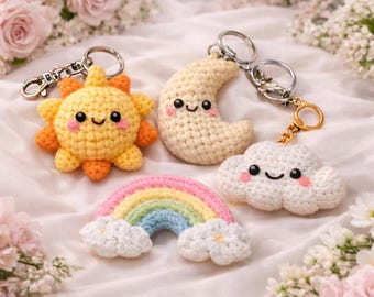 Llavero de ganchillo de sol, luna y arcoíris: llavero celestial hecho a mano, dije para bolso de nube y estrella, bonito regalo amigurumi, bonito regalo de vida marina.