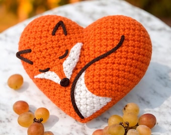 Personalized Valentine Gift Crochet Fox Heart Plush – Handmade Amigurumi Fox Love Gift, Cute Anniversary & Wedding Decor
