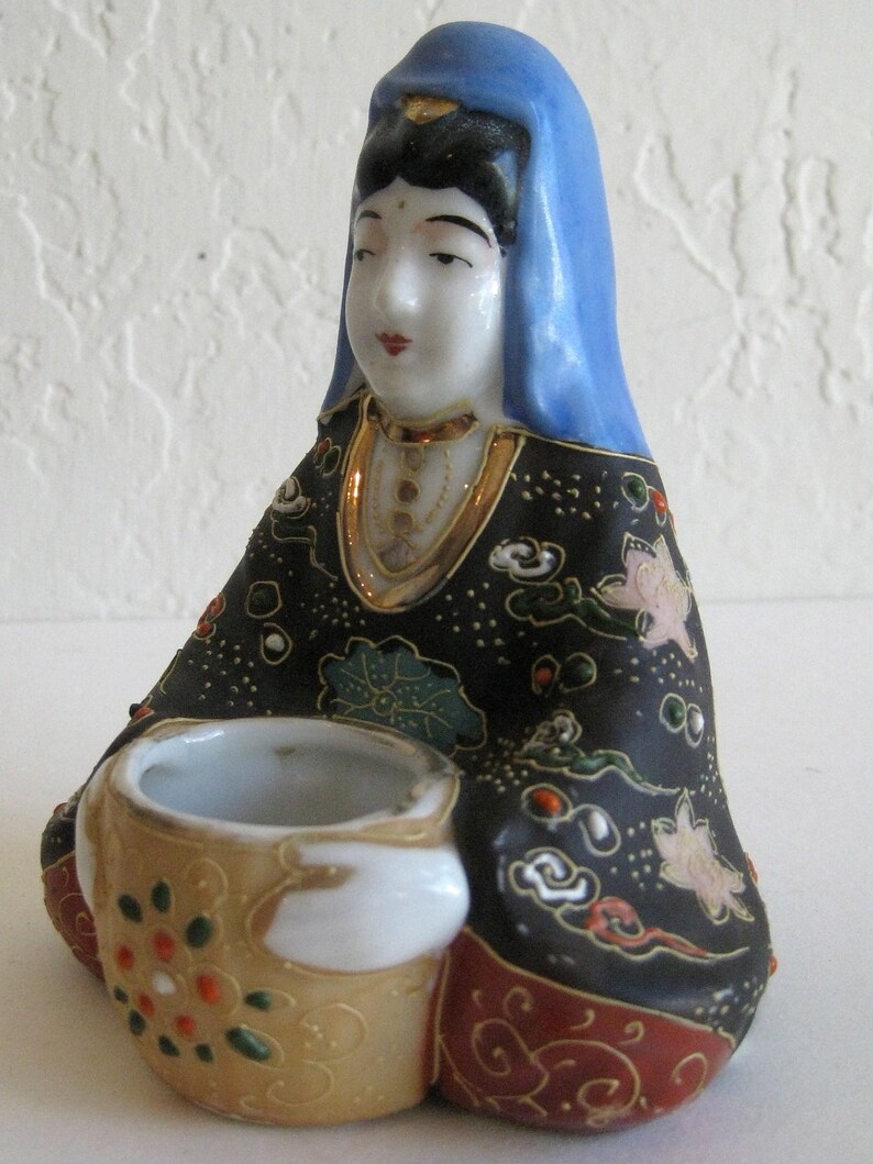 Porcelain Incense Burner/censer Japanese Nippon Fine Antique Majolica