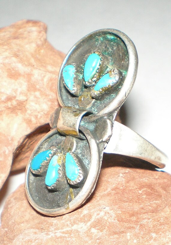 Bisbee Turquoise Ring "Hen's Tooth" Locked Rings … - image 4