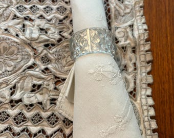 Set of 11 Vintage Cut Crystal Glass Napkin Rings, Grandmillennial Tablescape Decor
