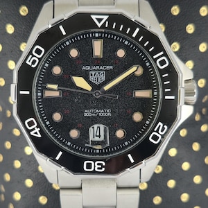 Vintage Tag Heuer Aquaracer Automatic Men&#39;s Watch: Black Dial, Stainless Steel Case/Band