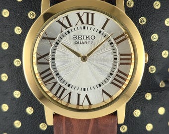 Luxury Vintage Seiko Slim Silver Dial Quartz Men's Wrist Watch | Round Shape | Leather Band | Tank Style