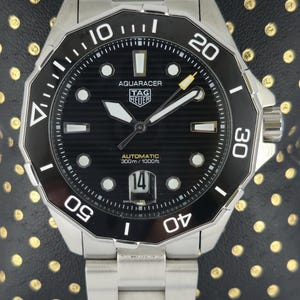 Vintage Tag Heuer Aquaracer Automatic Men&#39;s Watch: Black Dial, Stainless Steel Band
