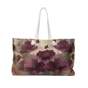 Floral Weekender Bag. Durable, made of 100% spun polyester fabric.