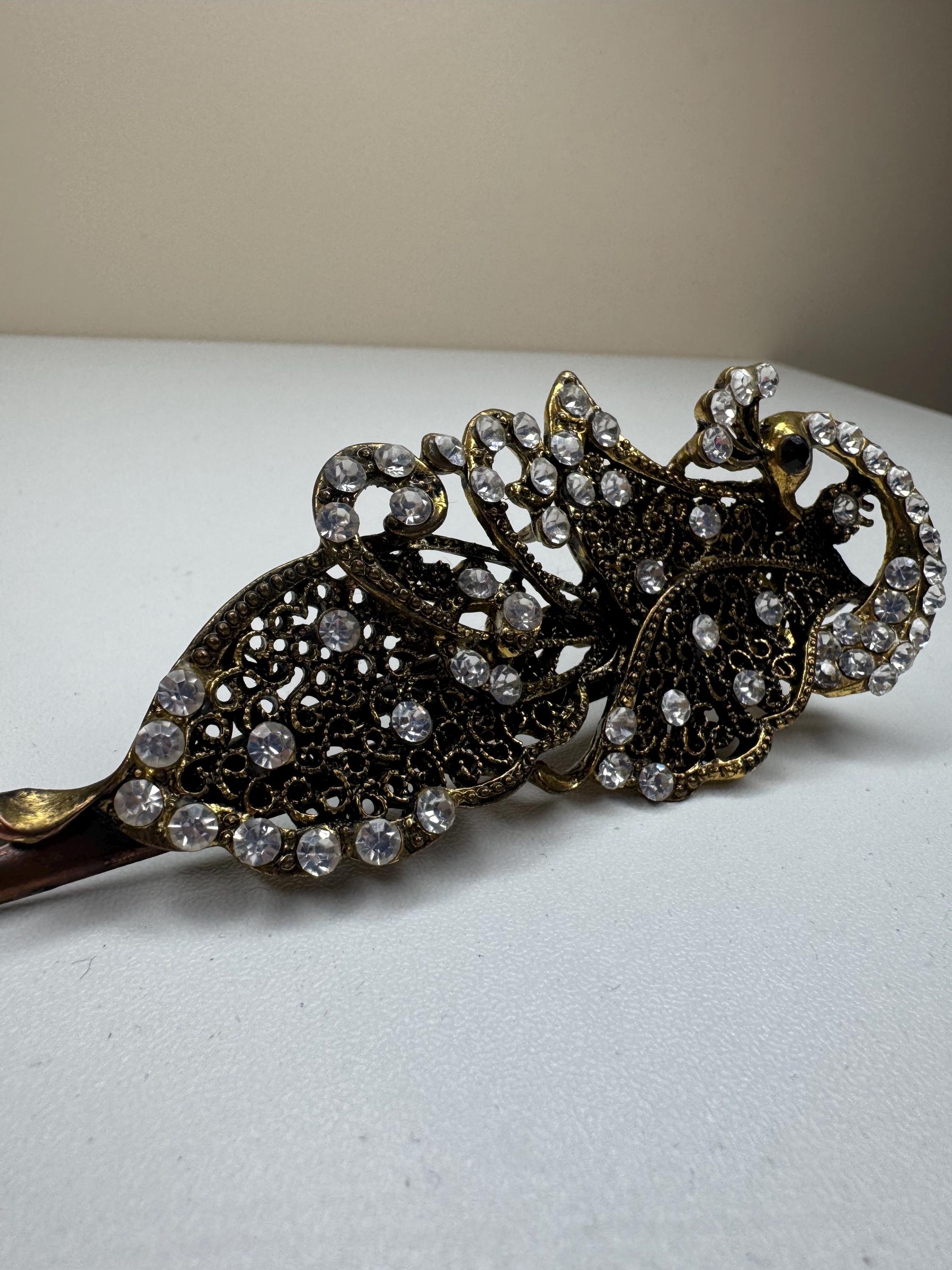 Elegant Vintage Peacock Hair Clip – Antique Gold With Clear  display picture 2