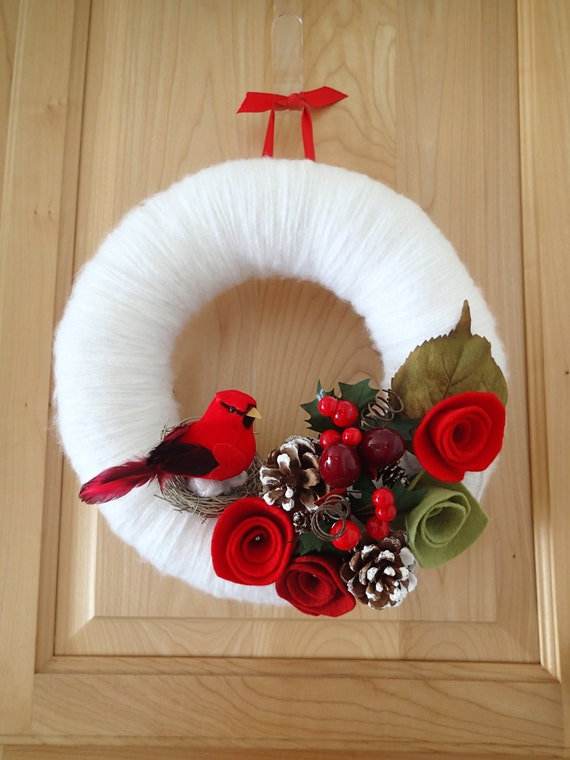 Items similar to Vacation SALE Red Cardinal Wreath, White
