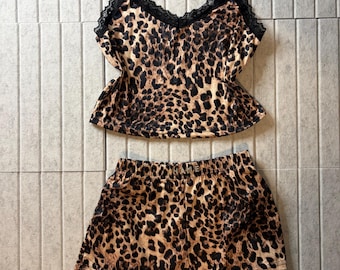 Überall bequemer Gepard Leoparden-Spitze Loungewear Pyjama-Dessous-Set l BENUTZERDEFINIERTE GRÖßE VERFÜGBAR l Geschenk l Frau, Freundin l Personalisierbar