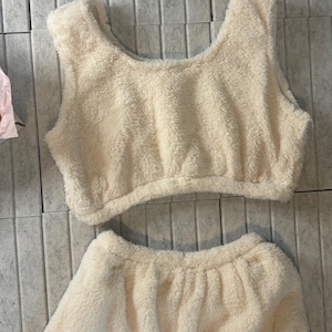 Snuggle Hearts Pink & Weiß Lounge Wear Pyjama Set Teddy Shorts Crop Top Set l BENUTZERDEFINIERTE GRÖßE VERFÜGBAR l Geschenk l Personalisierbar l Nachtwäsche Bild 19
